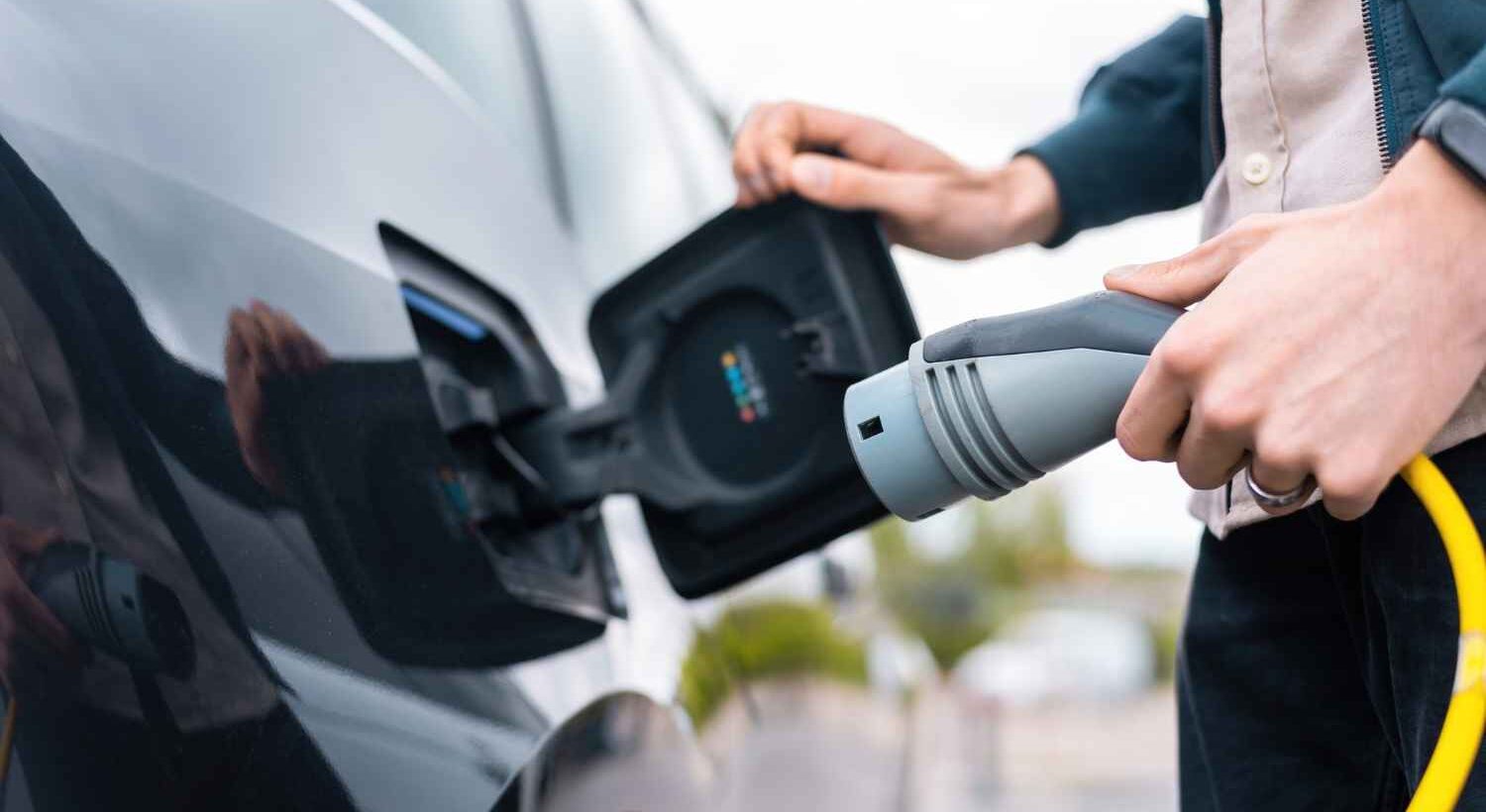 Home vs Public EV Charging in Georgia